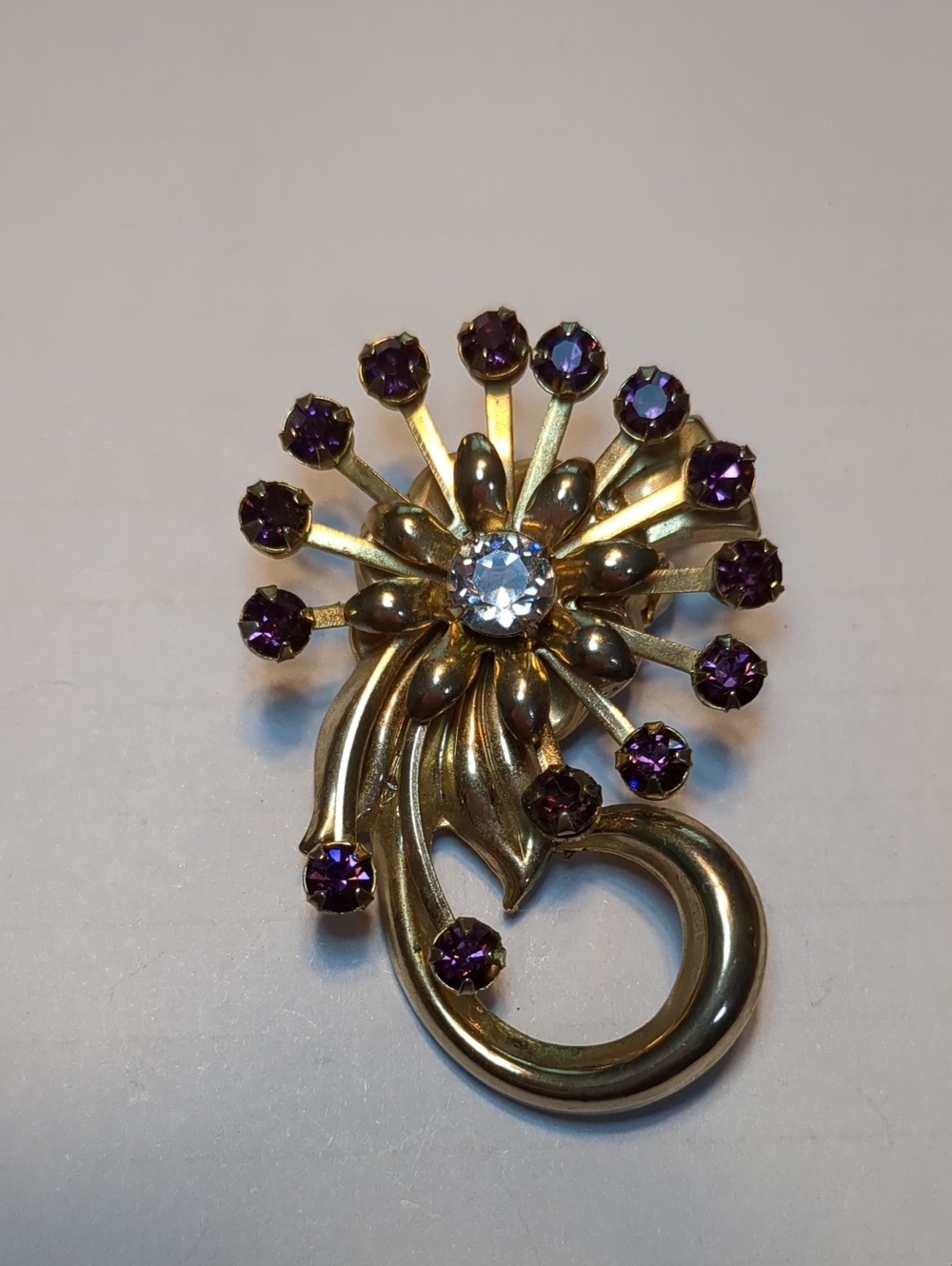 Vintage Floral Swirl Brooch/Pendant